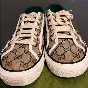 Gucci shoes